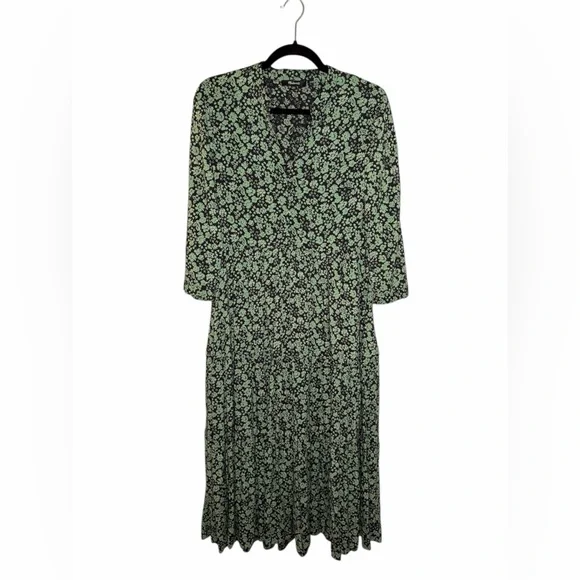 Madewell Button-Front Tiered Midi Dress in Fleur Field - Picture 3 of 6